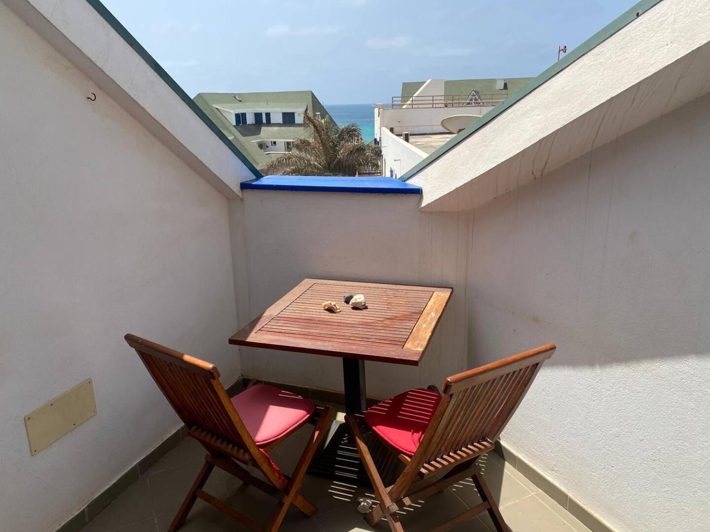 Leme Bedje Two Bedroom - By Bobbywashere Santa Maria Dış mekan fotoğraf